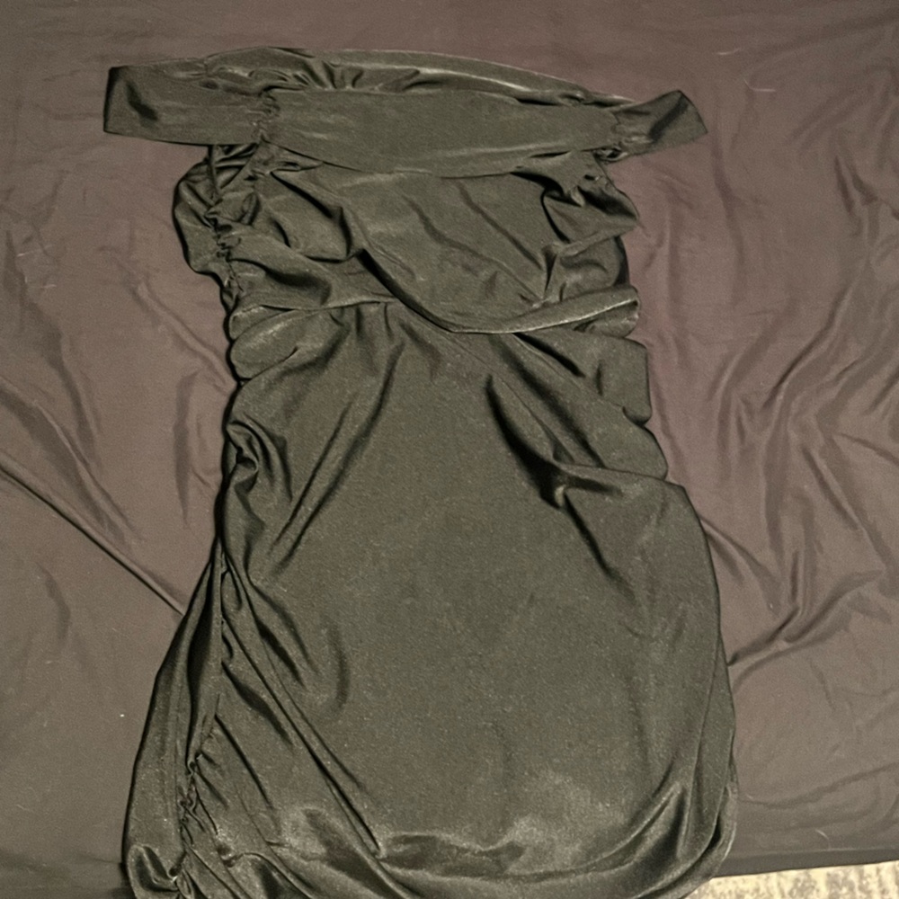 Long wiggle scrunch dress